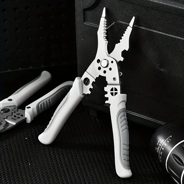 Багатофункціональні плоскогубці для електрика